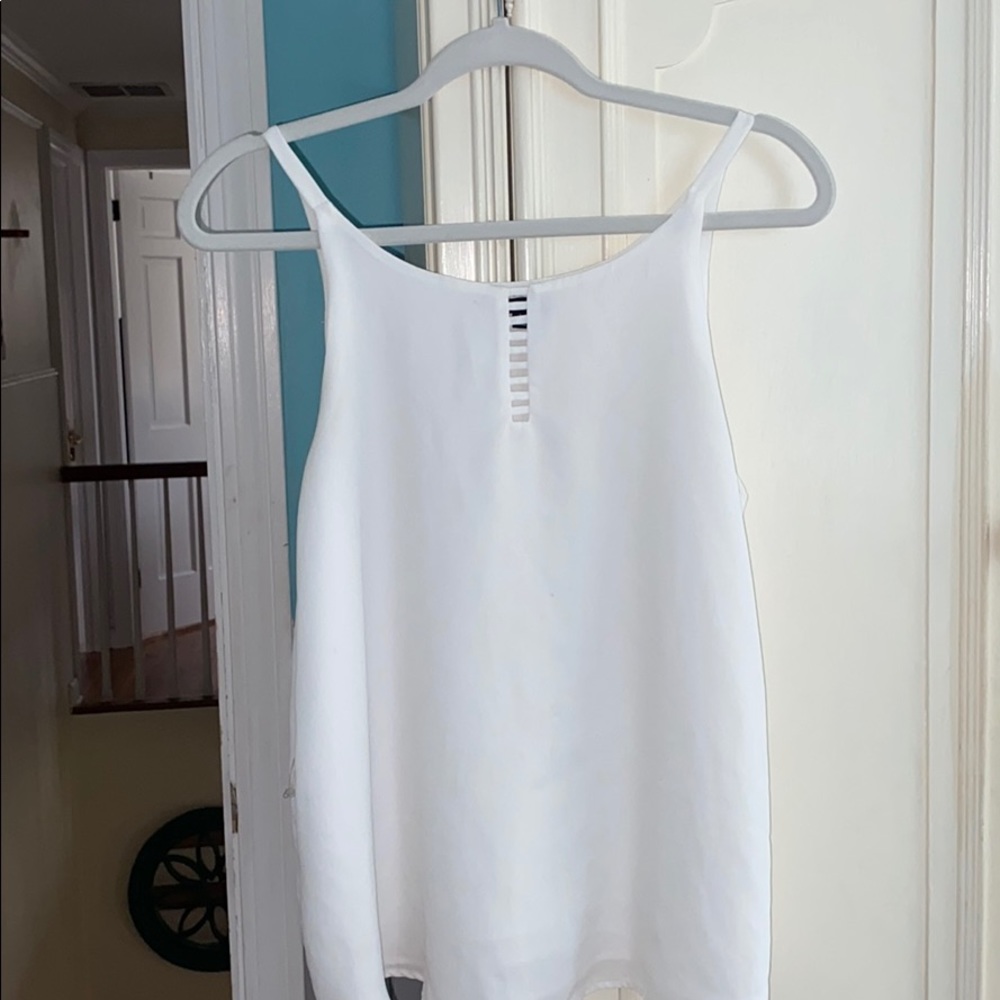 white tank